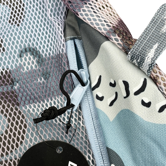 Supreme SS20 Mesh Backpack Blue Chocolate Chip Camo - Picture 5 of 8